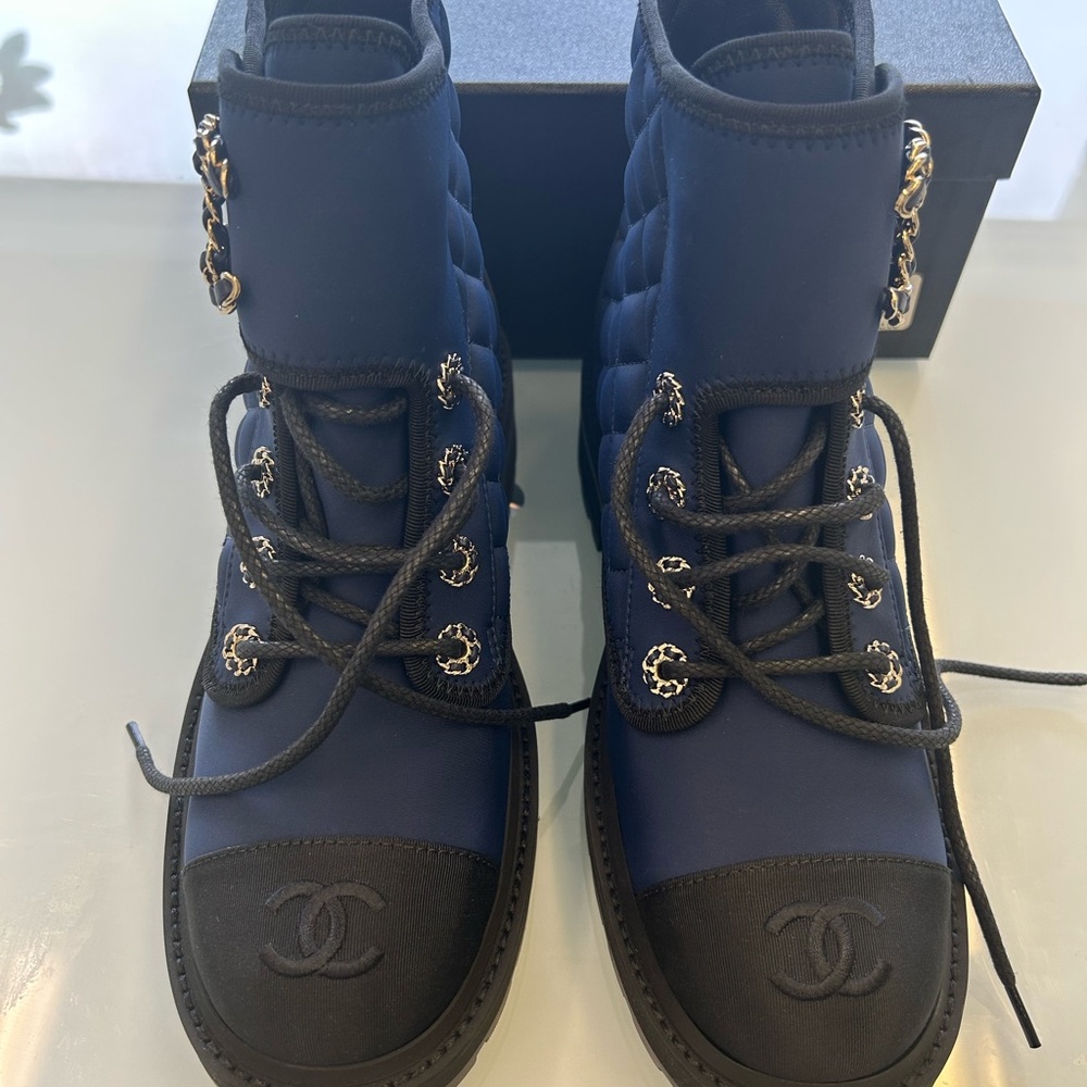 Chanel Fabric Grosgrain Quilted Cap Toe Lace-Up Combat Boots — Navy & Black